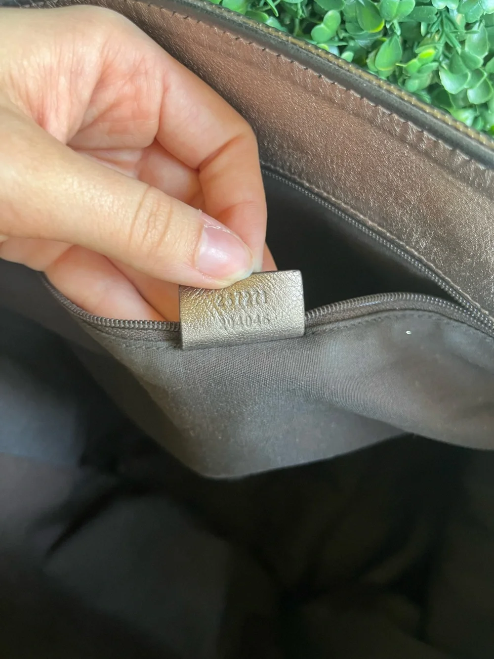 Gucci preowned minor